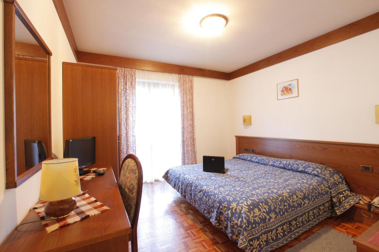Hotel Carlone Breguzzo Εξωτερικό φωτογραφία