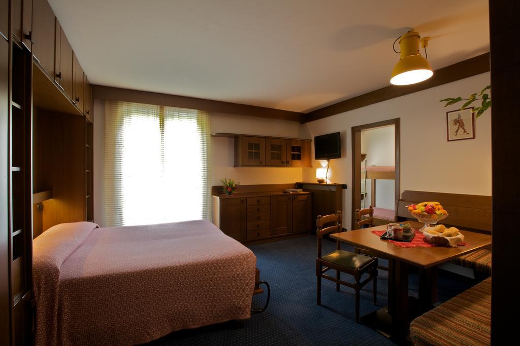 Hotel Carlone Breguzzo Εξωτερικό φωτογραφία